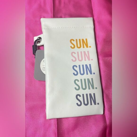 Handbags - New Sunglasses Protective Case Travel Accessory
NWT Approximately 4” x 7”